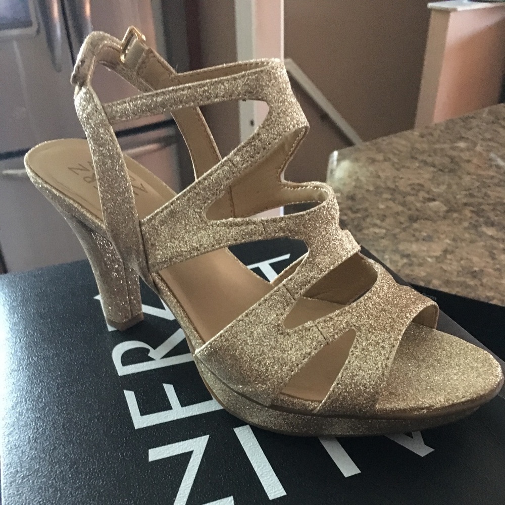 Naturalizer shoes Dianna gold glitter